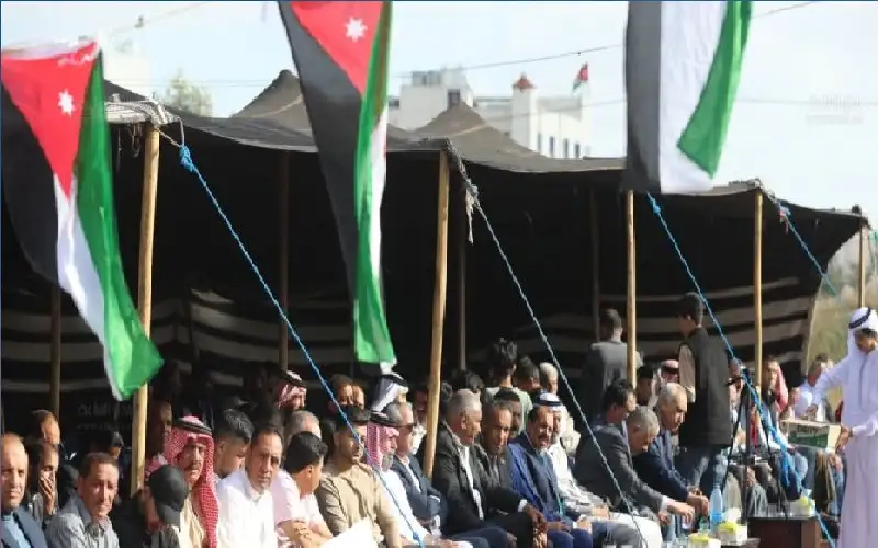 عشيرة العنيزات المهداوي تحتفل بيوم العلم