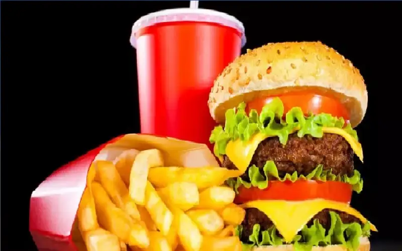 حذروا ابناءكم.. دراسة تربط بين الوجبات