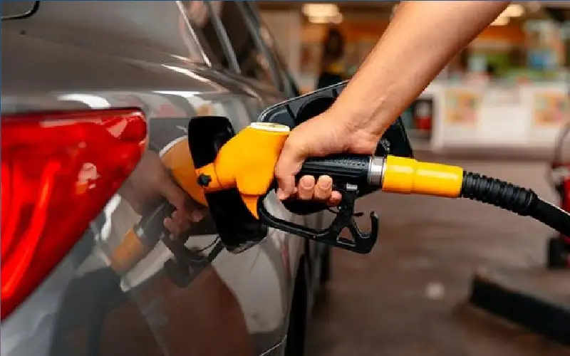 ترجيهات بتخفيض سعر البنزين 1.5 قرش