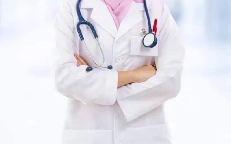 السجن سنتين لصاحب سوابق هدد طبيبة