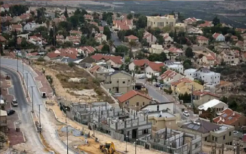 شق الطرق الاستيطانية في الضفة.. الكيان