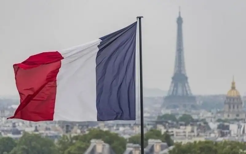 فرنسا تدعو إسرائيل إلى وقف عدوانها