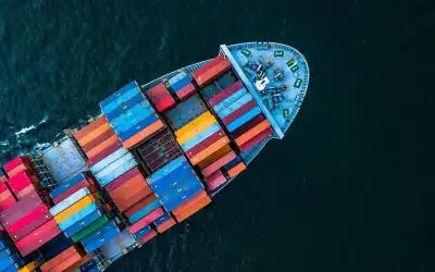 الصين تعلق الرسوم الجمركية على واردات