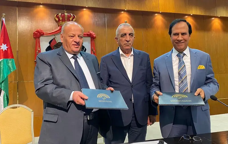 بحضور وزير الثقافة : سماوي والعبادي