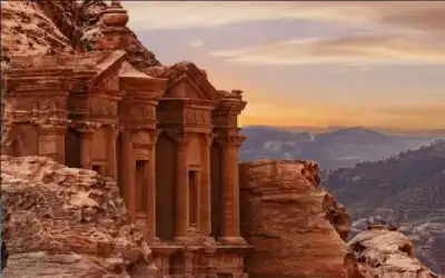 ارتفاع اعداد سياح البترا خلال نيسان