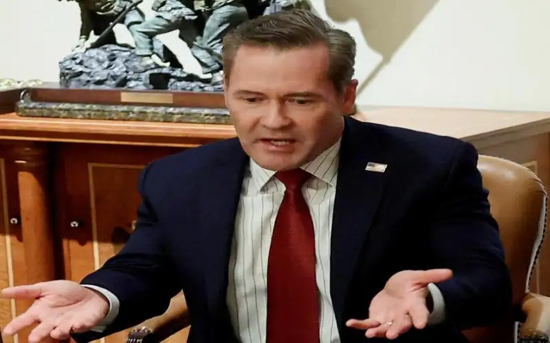 إقالة مستشار الأمن القومي بالبيت الأبيض