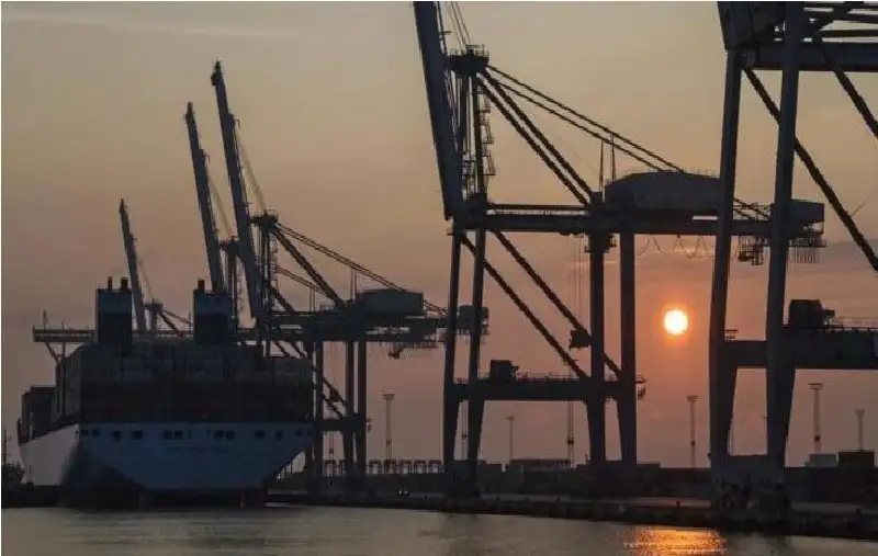 الدنمارك تستعد لحرب مجهولة.. مليار دولار