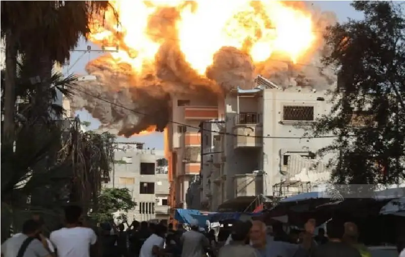 9 شهداء في قصف الاحتلال منزلين