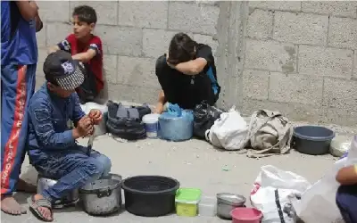 معظمهم من الأطفال وكبار السن ..