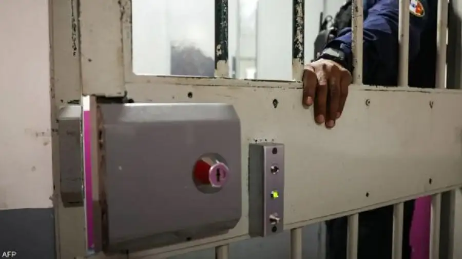 فضيحة في فرنسا .. إطلاق سراح