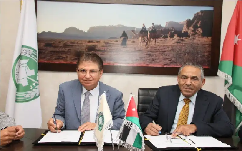 الفوسفات والجيولوجيين توقعان اتفاقية لتدريب حديثي