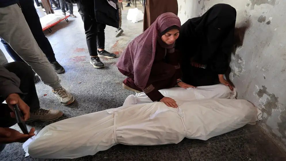 شهداء في قصف إسرائيلي على منازل