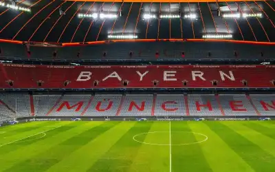 بايرن يتوج بطلا للدوري الألماني بعد