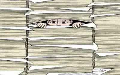 مواطنون يشكون تأخير استرداد دفعات الحالات