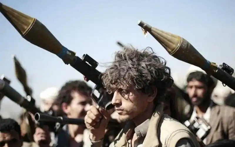 قيادي حوثي: مستمرون بدعم غزة وعلى