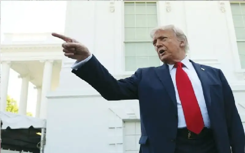 الحرب حربه.. ترامب يعلن مقتل ثلاثة