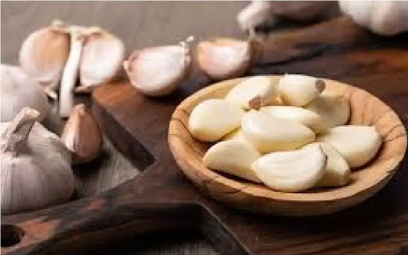6 فوائد مذهلة لتناول الثوم على