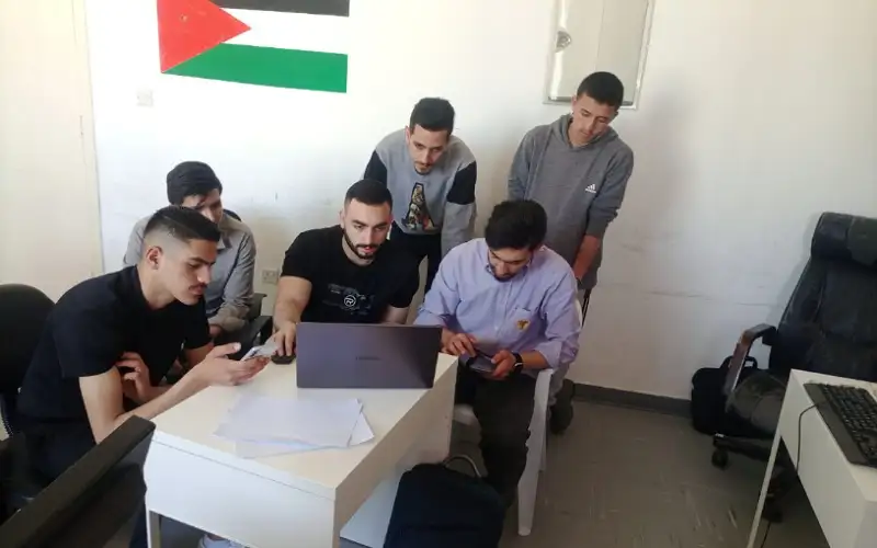 اختتام برنامج التجارة الإلكترونية في مركز