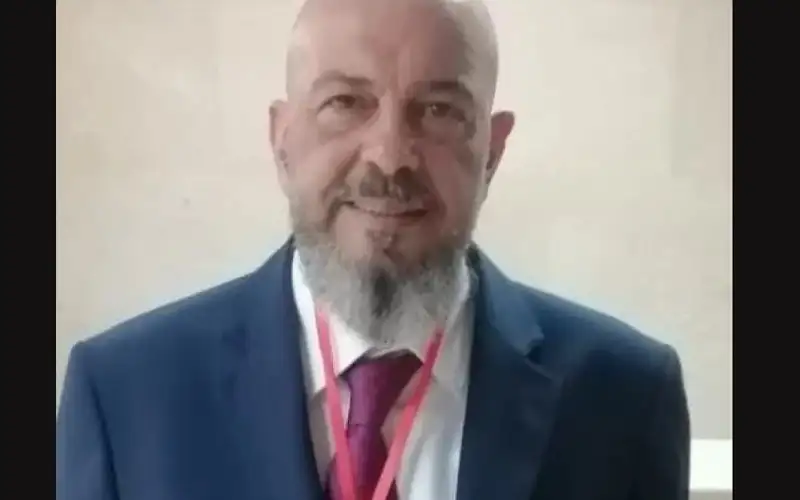 الدكتور أحمد الدحيات نقيبا للأطباء البيطريين