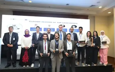 الملك يفتتح نادي ضباط الأمن العام