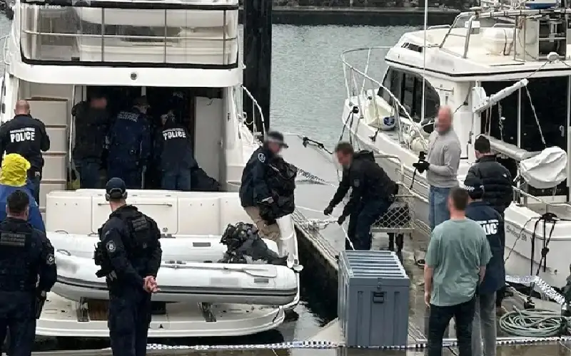 ضبط أكثر من طن كوكايين قبالة