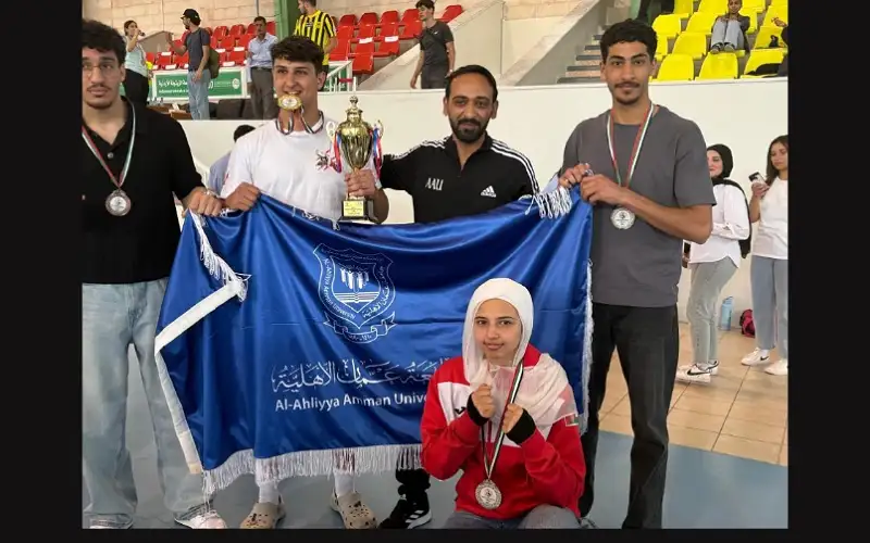 نتائج مميزة لطلبة عمان الأهلية في