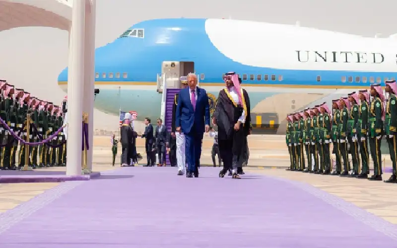 ترامب يصل إلى السعودية في مستهل