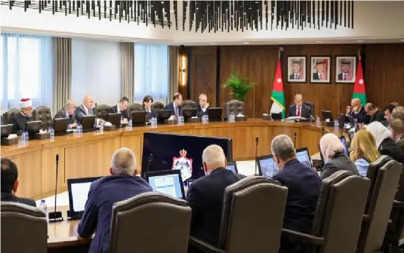 الحكومة توافق على إنشاء لجنة اقتصادية