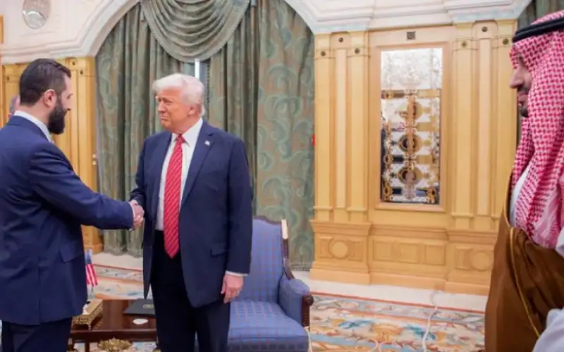 أول تعليق لترامب على لقاء الشرع