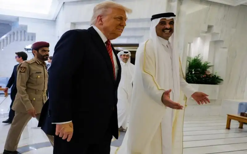 أمير قطر لترامب: أعلم أنك رجل