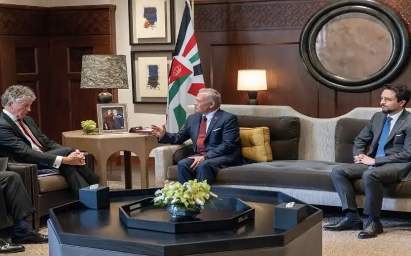 الملك يستقبل مستشار الأمن القومي البريطاني