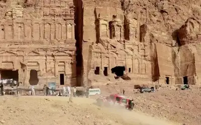 2.125 مليون زائرا للأردن في 4