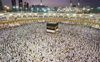 السعودية: تأشيرات الزيارة باستثناء تأشيرة الحج