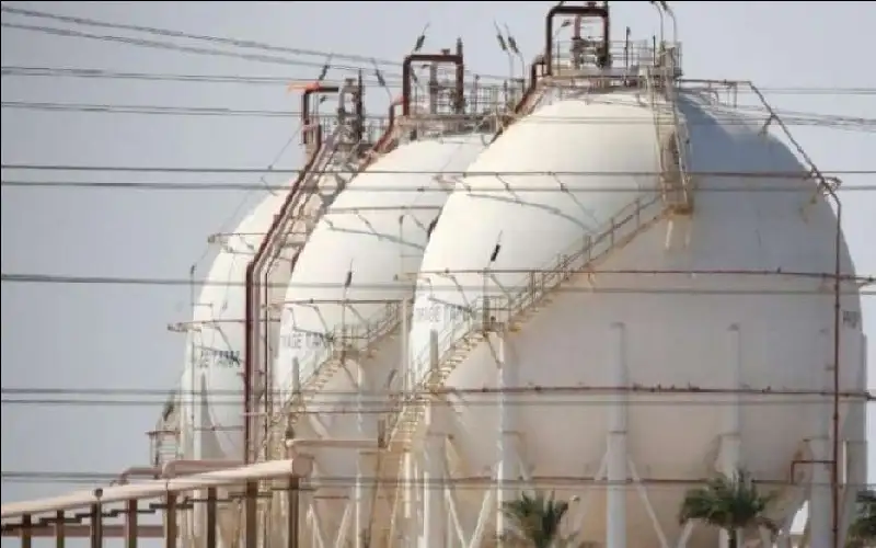 بعد رفع العقوبات.. لبنان يستعد لاستجرار