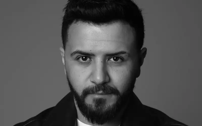 يوسف عرفات يعود للساحة الفنية باغنية