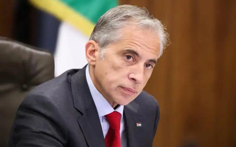 مندوبا عن الملك .. رئيس الوزراء