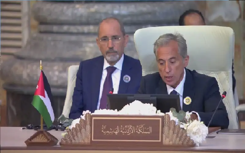 حسان مندوبا عن الملك خلال القمة