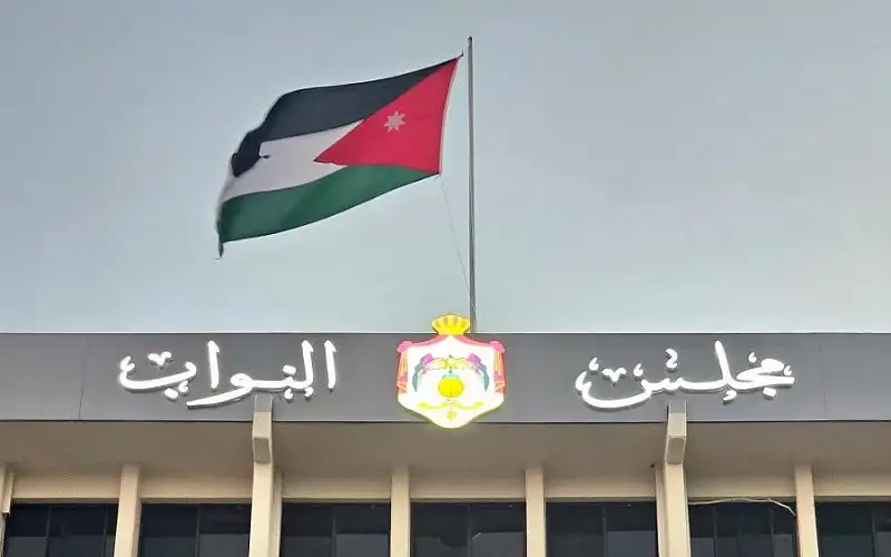 إقرار 15 قانونا خلال الدورة العادية