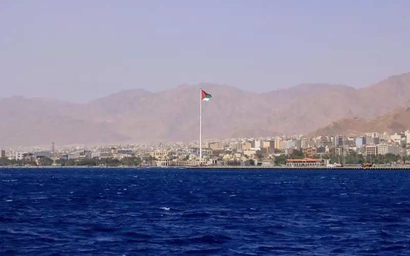 الموافقة على تقديم مزايا وحوافز لتعزيز