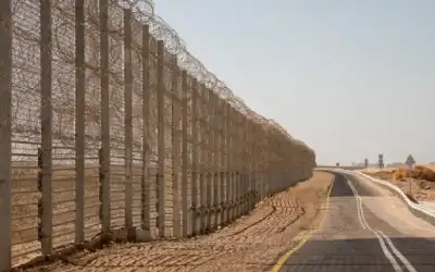 إسرائيل تعزز حدودها مع الأردن بمنشآت