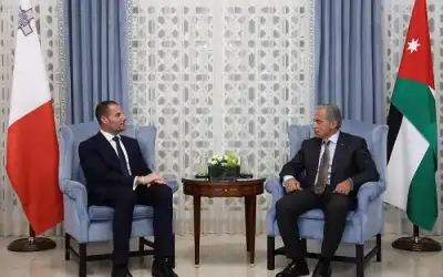 حسان ونظيره المالطي يؤكدان الحرص على