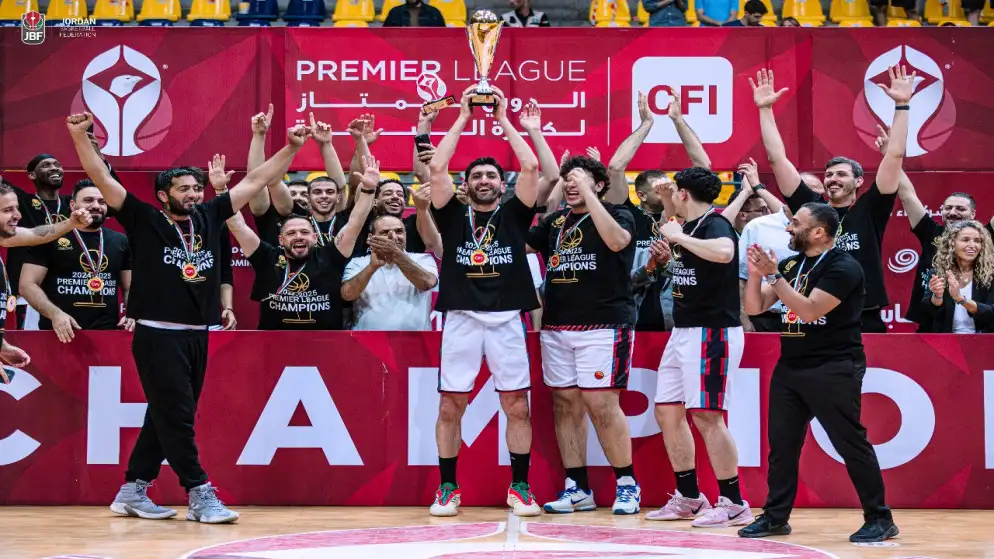 اتحاد عمان يتوج بلقب دوري السلة