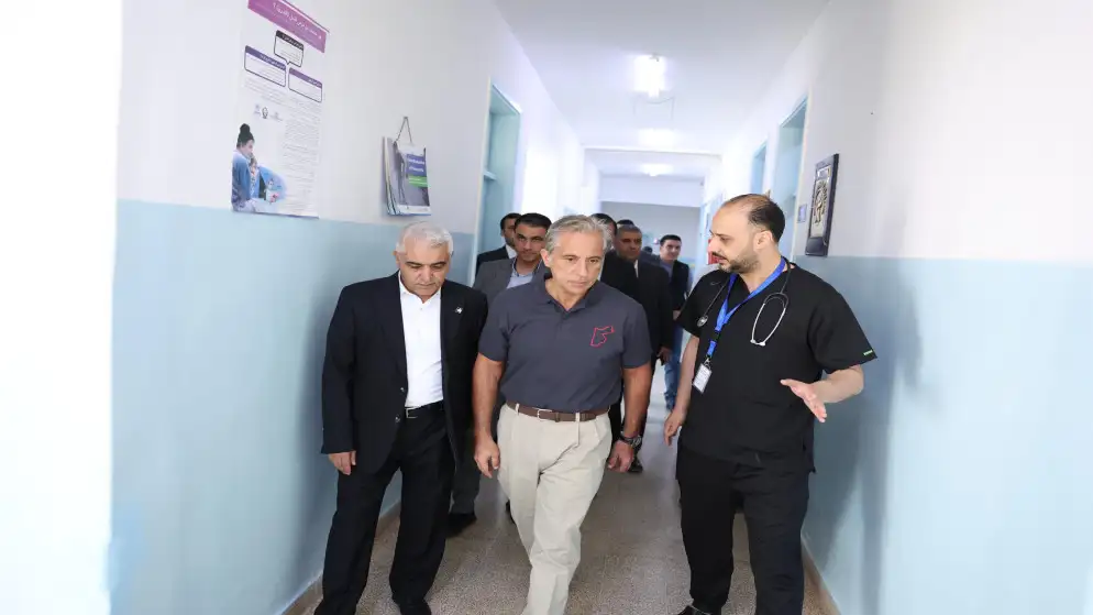 رئيس الوزراء يتفقد عددا من المرافق