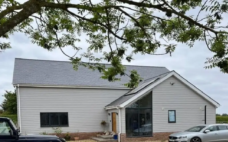 هدم منزل لزوجين مسنين بقيمة مليون