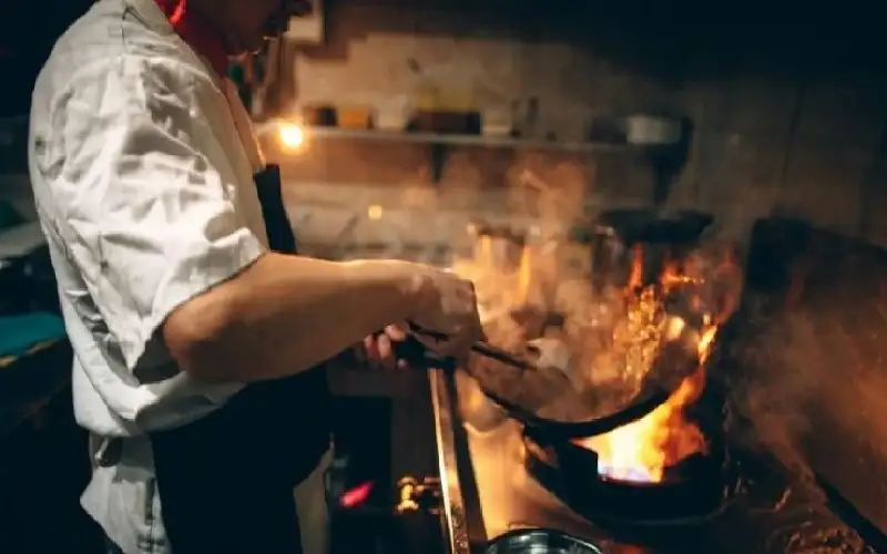 طباخ فرنسي يحول جثة ضحيته إلى