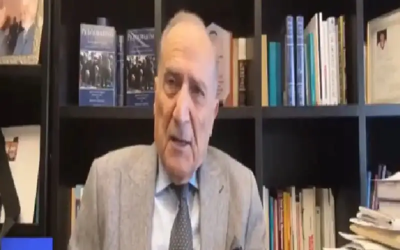 استمع.. جواد العناني في مقابلة مع