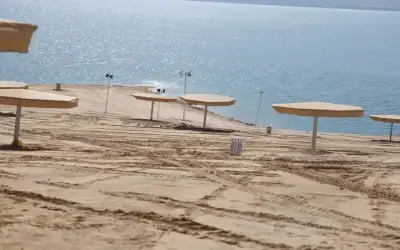 بدء استقبال زوار شاطئ عمان السياحي
