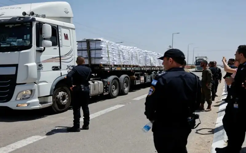 المومني: إسرائيل صادرت أموال وأغذية كان