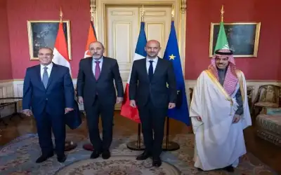 الصفدي يبحث مع اللجنة الوزارية التحضيرات
