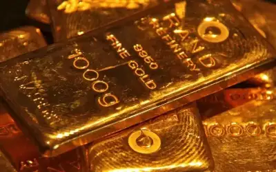 الذهب يصعد بأكثر من 2% بعد